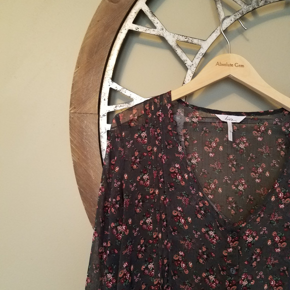 Kirra (PacSun) Floral Hi-Lo Sheer Gray pink Blouse shirt long sleeve top Medium - Picture 7 of 8